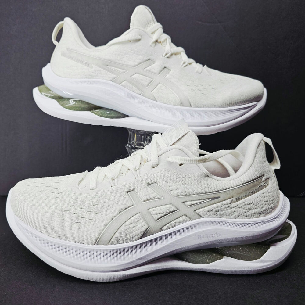 Asics Women 8.5 Comfy footwear